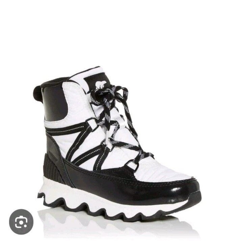 Sorel Kinetic Sport Waterproof Cold Weather Boots Size 7.5